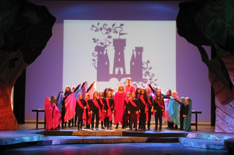 Kinderchor der Rostocker Singakademie bei Aufführung